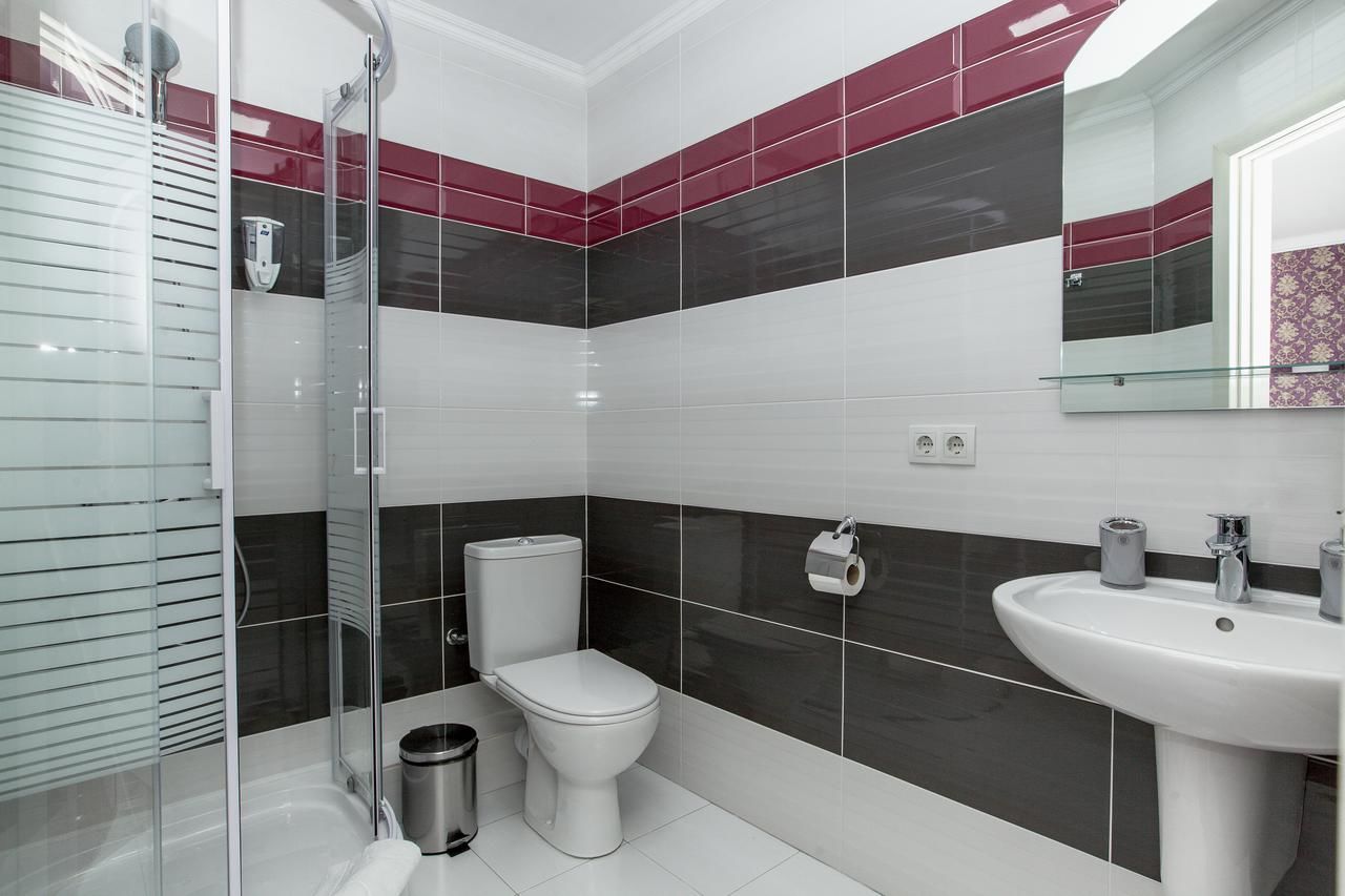 Отель Mon Ami Hotel Ивано-Франковск