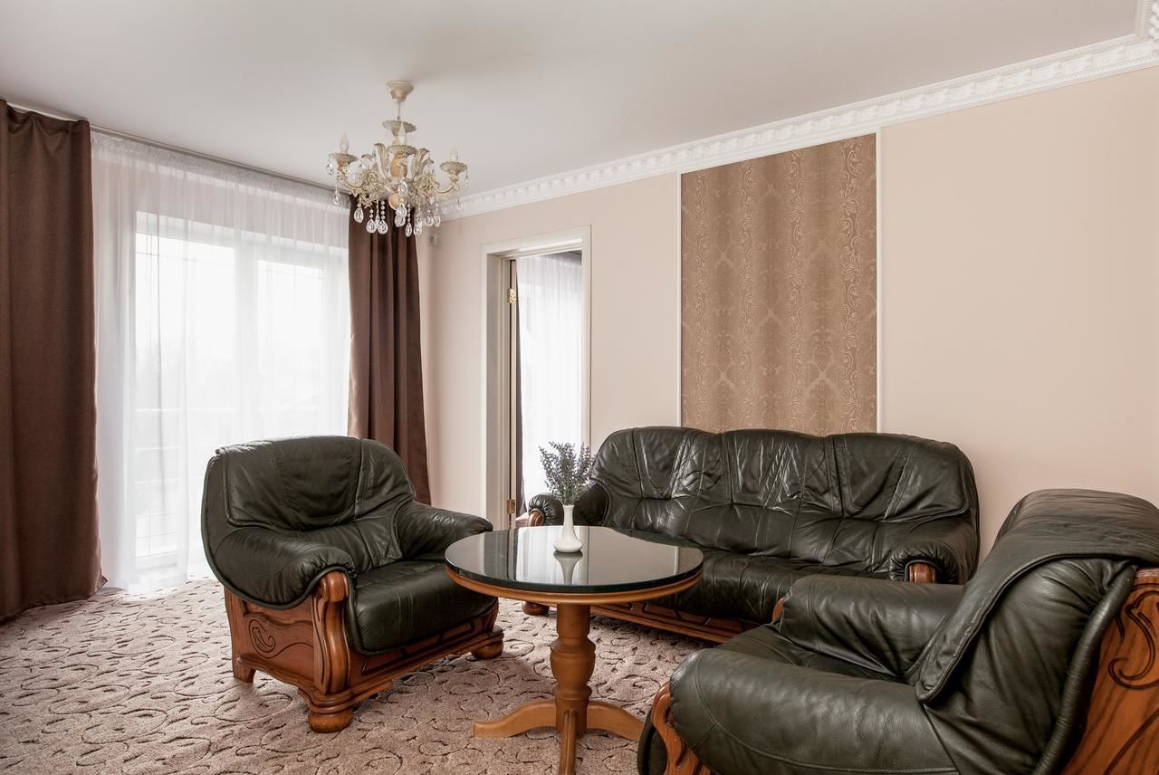 Отель Mon Ami Hotel Ивано-Франковск